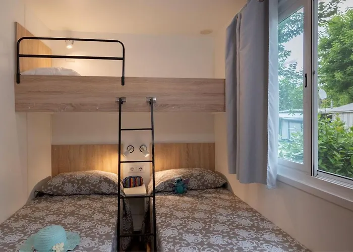 Villaggio Adria * カザル・ボルセッティ