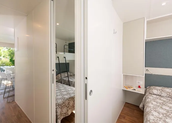 ホリデーパーク Villaggio Adria カザル・ボルセッティ